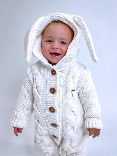 Megztas, vilnonis kombinezonas vaikams "BUNNY" - kreminės baltos spalvos